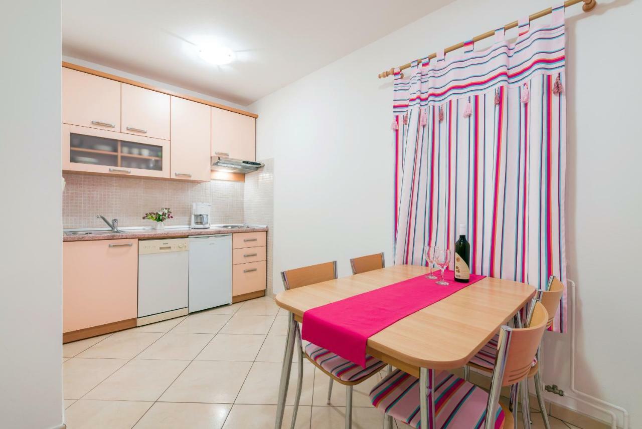 Apartments Villa Vallum Μπολ Εξωτερικό φωτογραφία