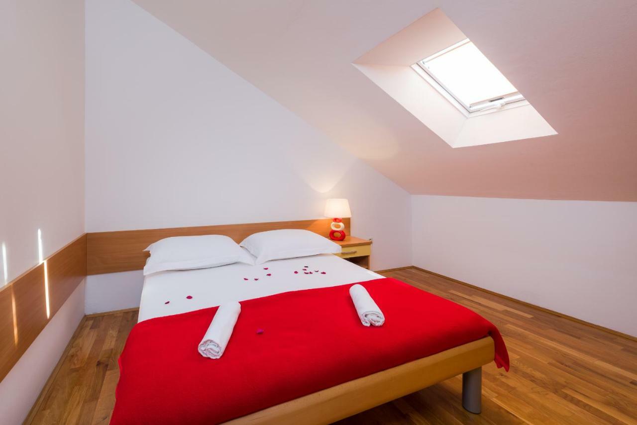 Apartments Villa Vallum Μπολ Εξωτερικό φωτογραφία